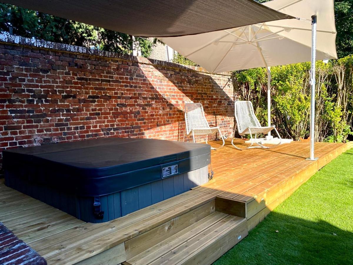 Le Garden & Spa Compiegne Luaran gambar