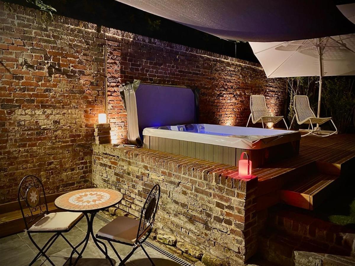 Le Garden & Spa Compiegne Luaran gambar
